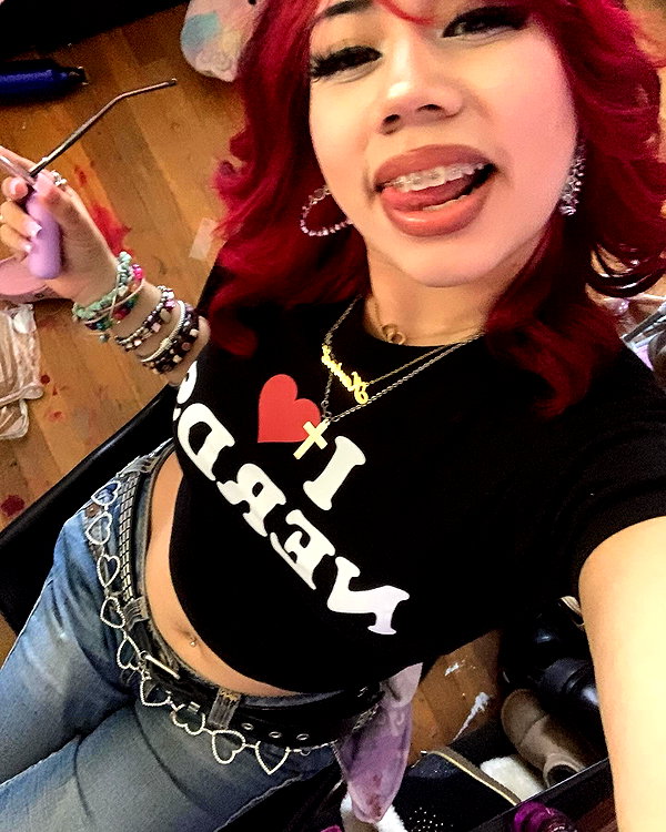 karis.gutz instagram image archive image