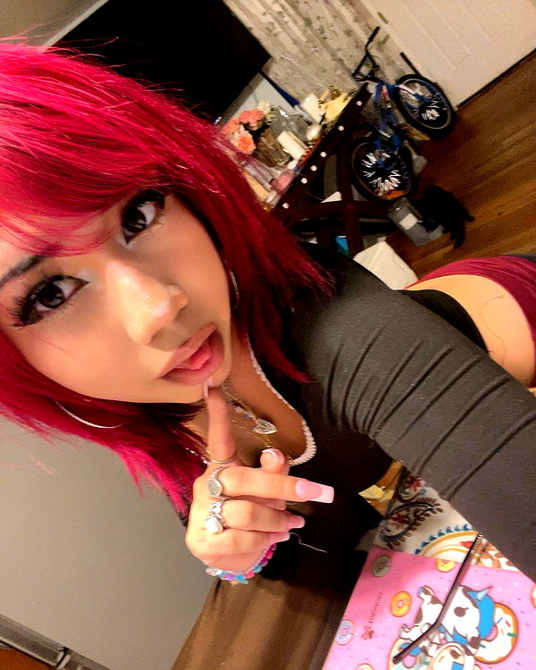 karis.gutz instagram image archive image