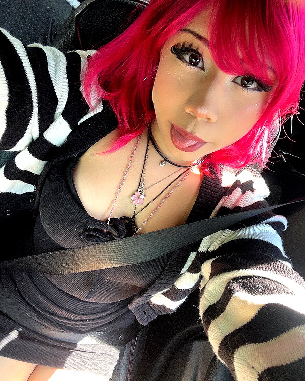 karis.gutz instagram image archive image