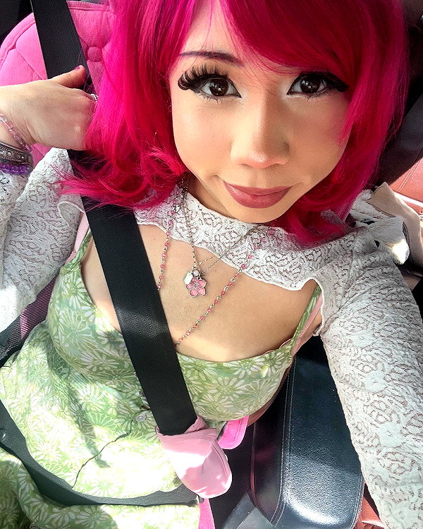 karis.gutz instagram image archive image