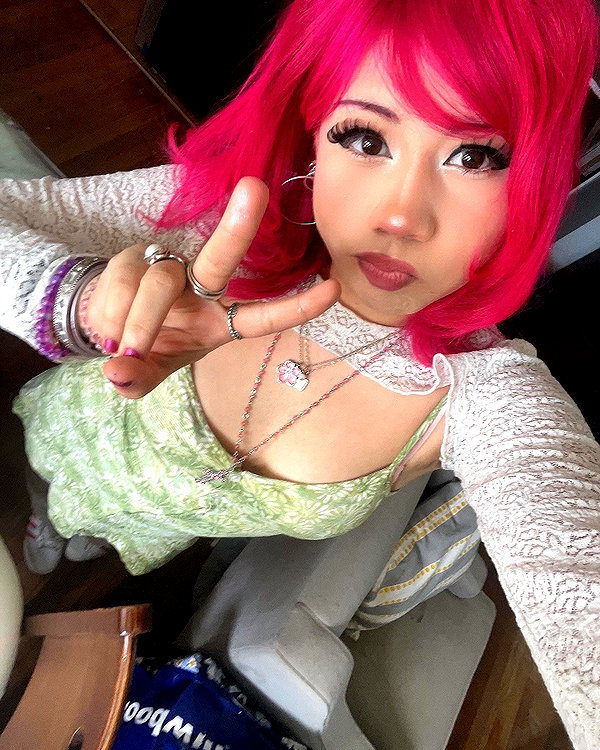 karis.gutz instagram image archive image