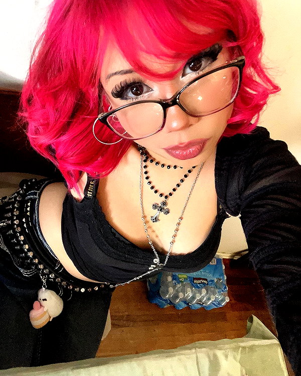 karis.gutz instagram image archive image