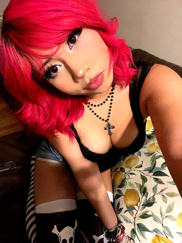 karis.gutz instagram image archive image
