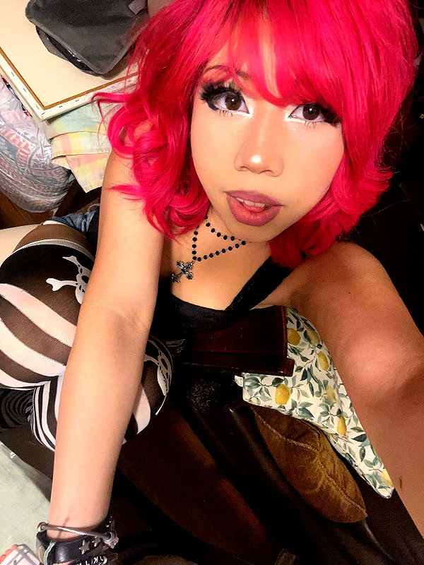 karis.gutz instagram image archive image