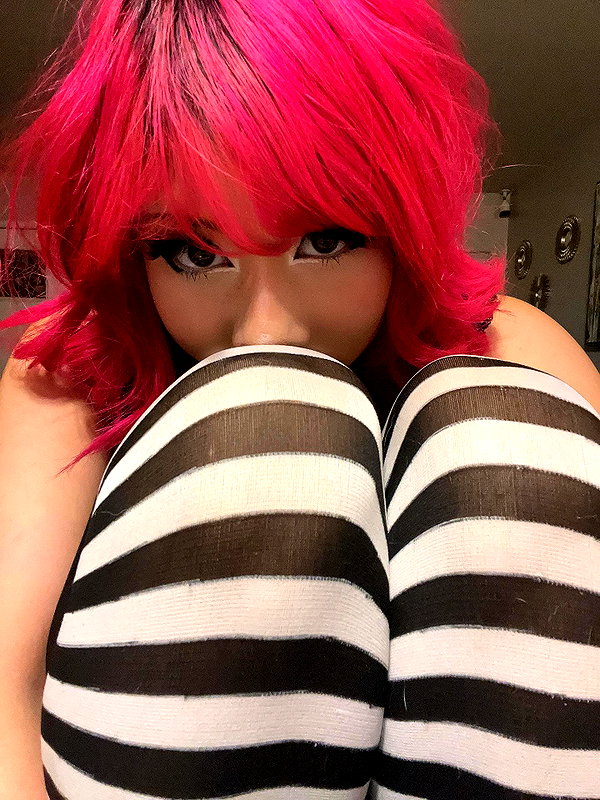 karis.gutz instagram image archive image
