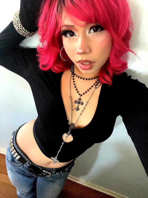 karis.gutz instagram image archive image