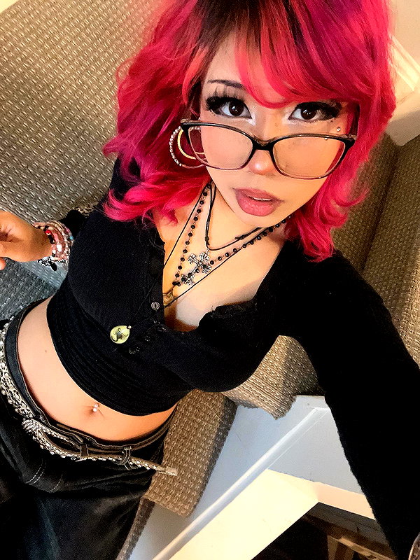 karis.gutz instagram image archive image