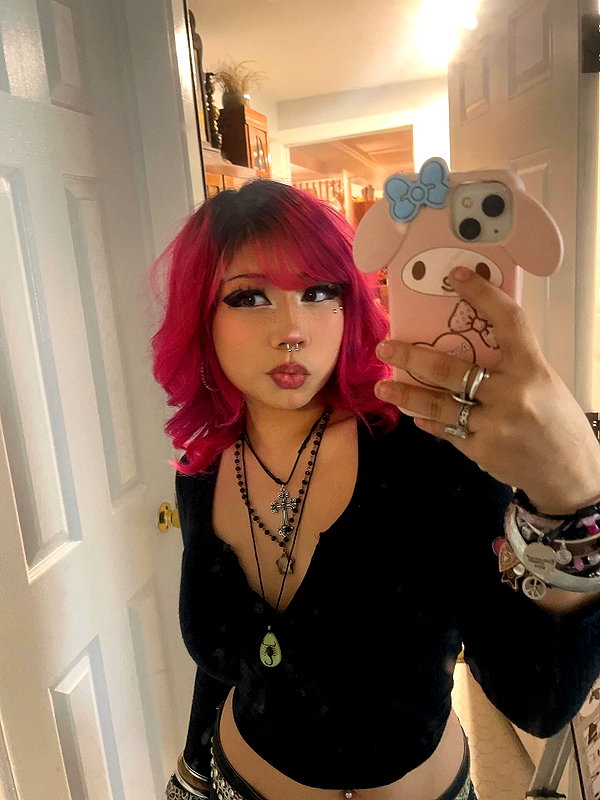 karis.gutz instagram image archive image