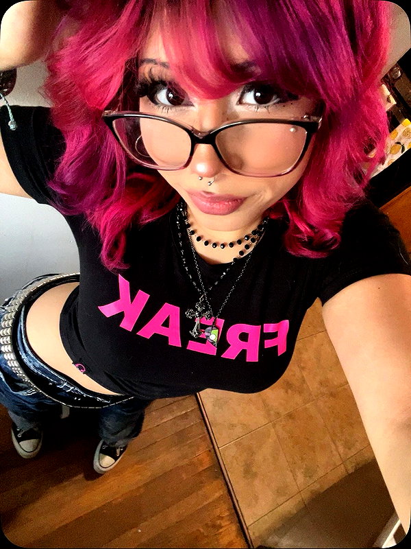 karis.gutz instagram image archive image