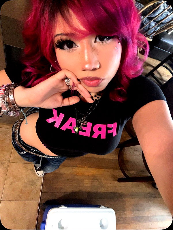 karis.gutz instagram image archive image