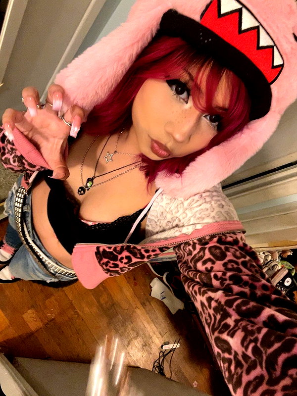 karis.gutz karis.gutz archive image