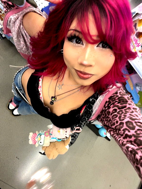 karis.gutz karis.gutz archive image