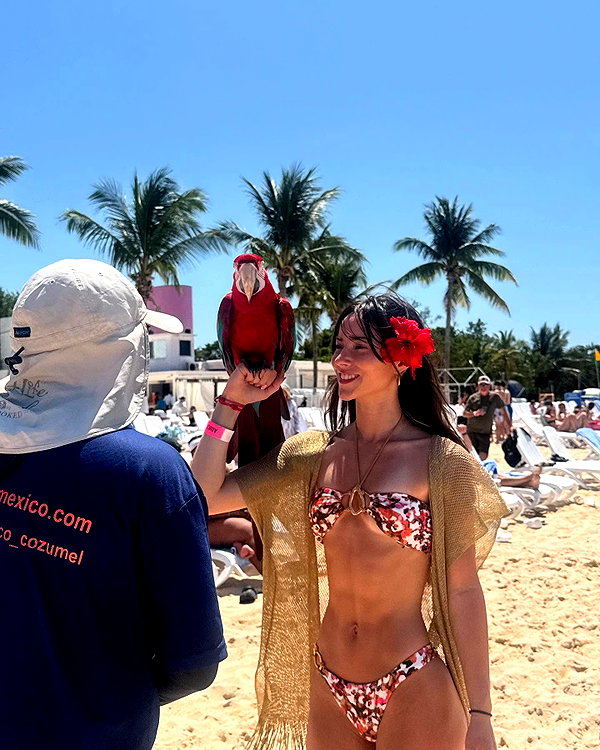 katelynernst3 instagram image archive image