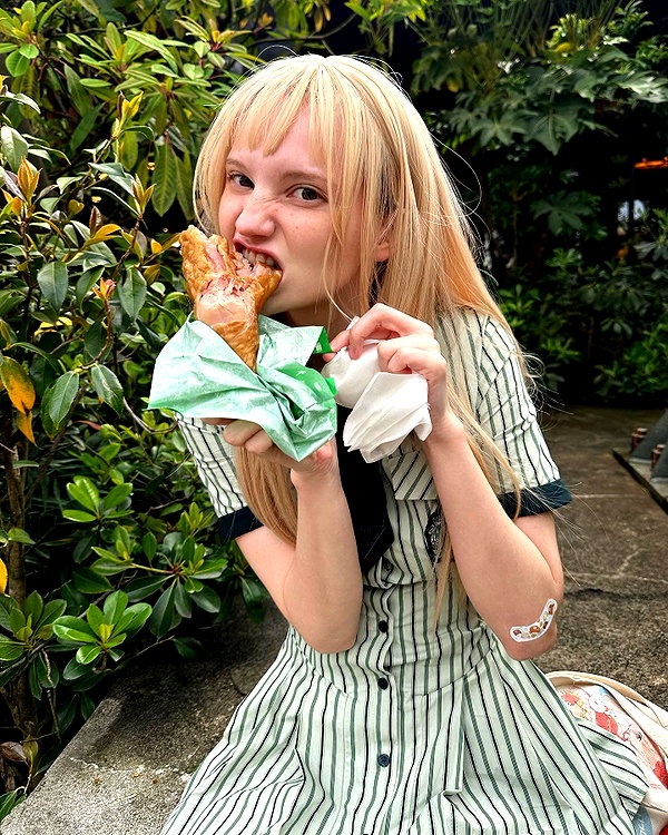 katie_westwood instagram image archive image