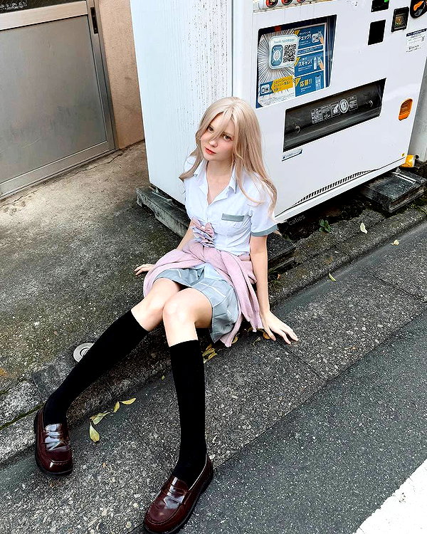 katie_westwood instagram image archive image