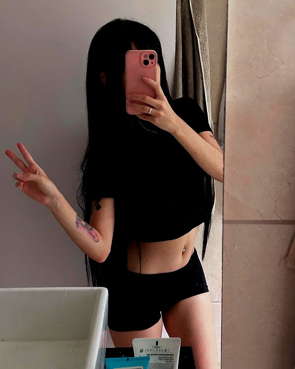 katsumiau instagram image archive image