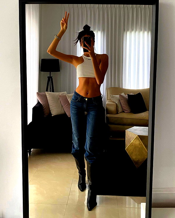 keli_ezra instagram image archive image