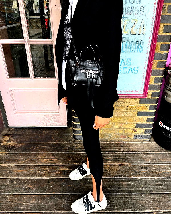 keli_ezra instagram image archive image