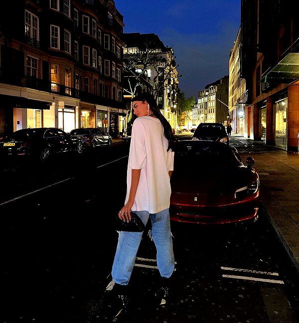 keli_ezra instagram image archive image
