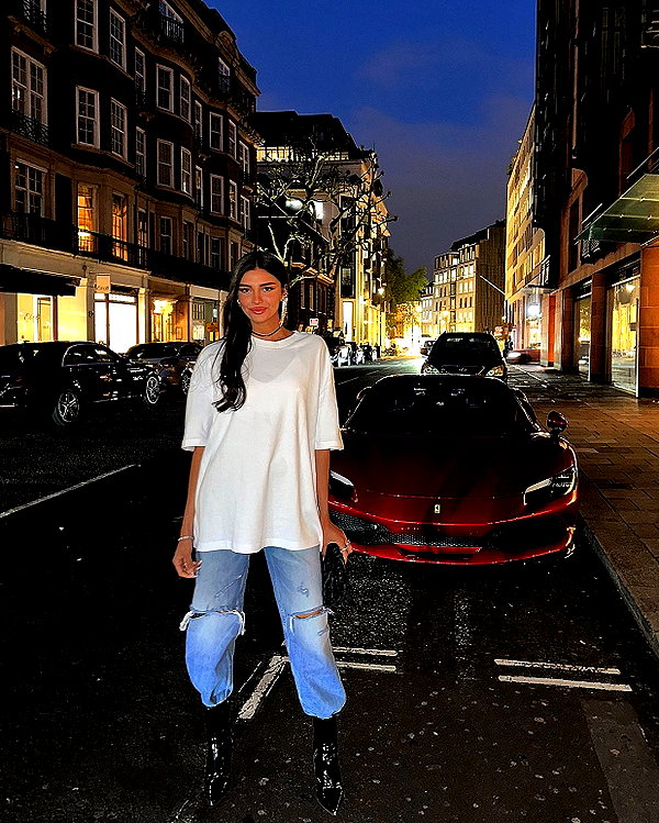 keli_ezra instagram image archive image