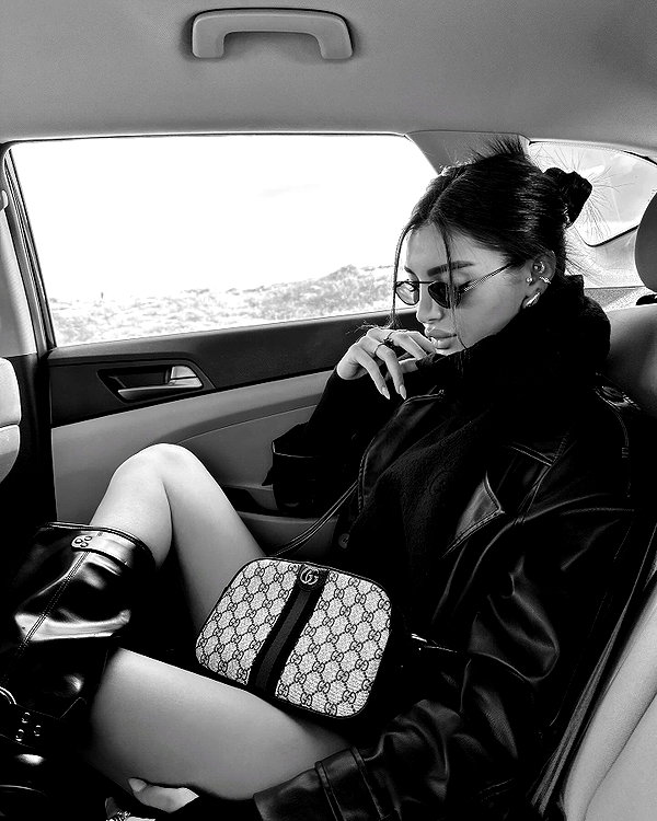 keli_ezra instagram image archive image