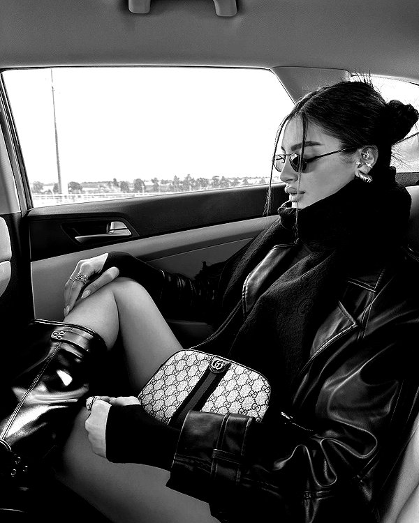 keli_ezra instagram image archive image