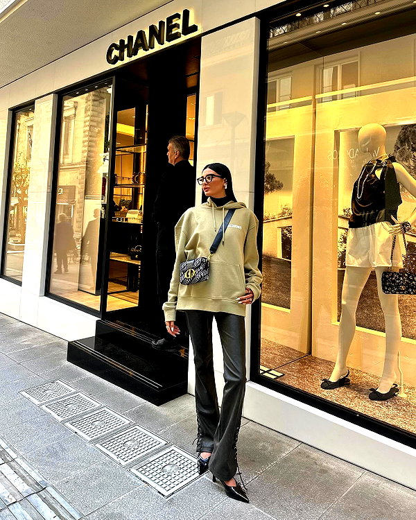 keli_ezra instagram image archive image