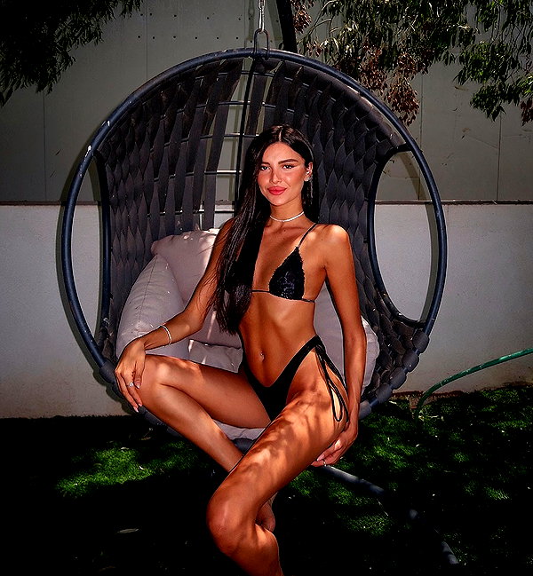 keli_ezra instagram image archive image