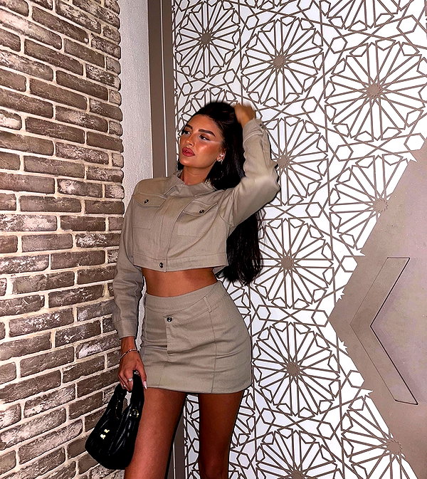 keli_ezra instagram image archive image