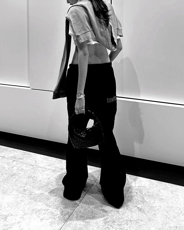 keli_ezra instagram image archive image
