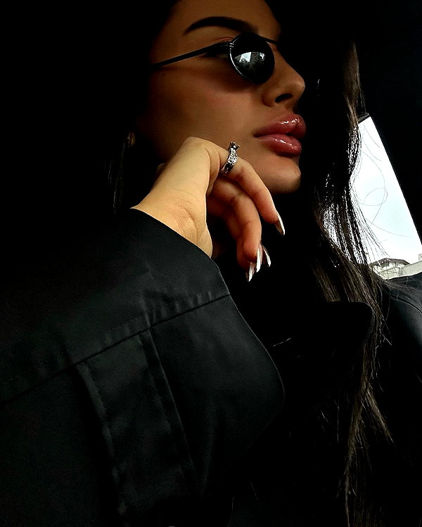 keli_ezra instagram image archive image