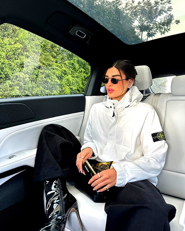 keli_ezra instagram image archive image
