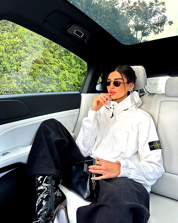 keli_ezra instagram image archive image