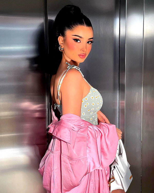 khelan.mh instagram image archive image