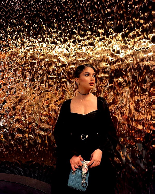 khelan.mh instagram image archive image