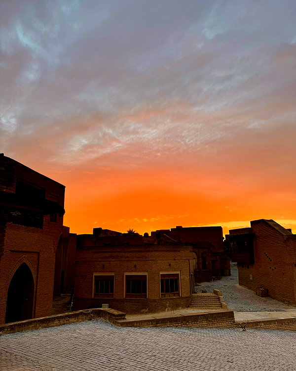 khelan.mh instagram image archive image