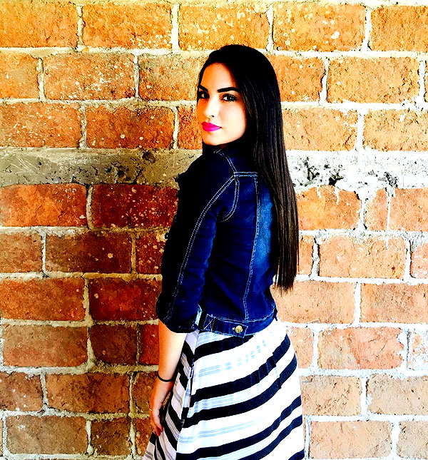 kimberly.loaiza instagram image archive image