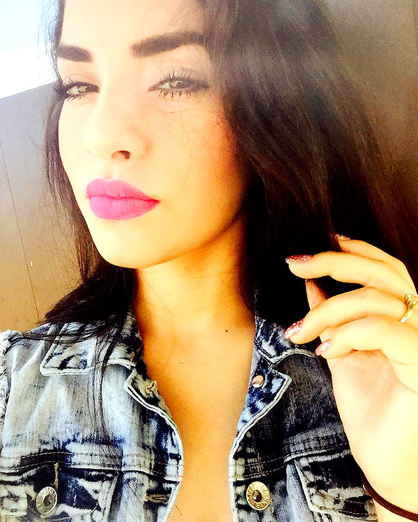 kimberly.loaiza instagram image archive image