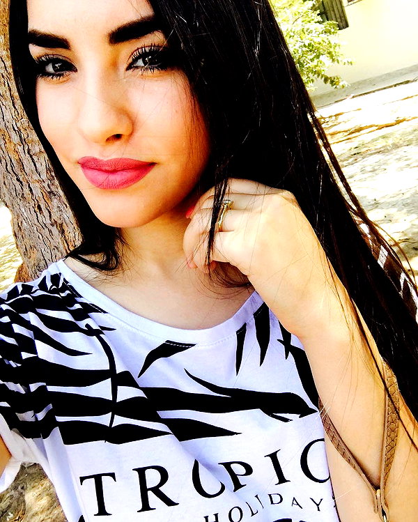 kimberly.loaiza instagram image archive image