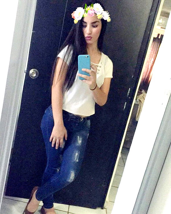 kimberly.loaiza instagram image archive image