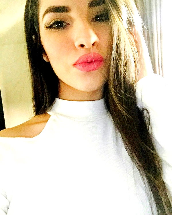 kimberly.loaiza instagram image archive image