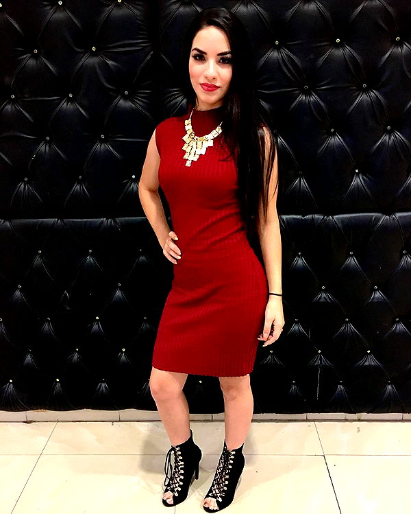 kimberly.loaiza instagram image archive image