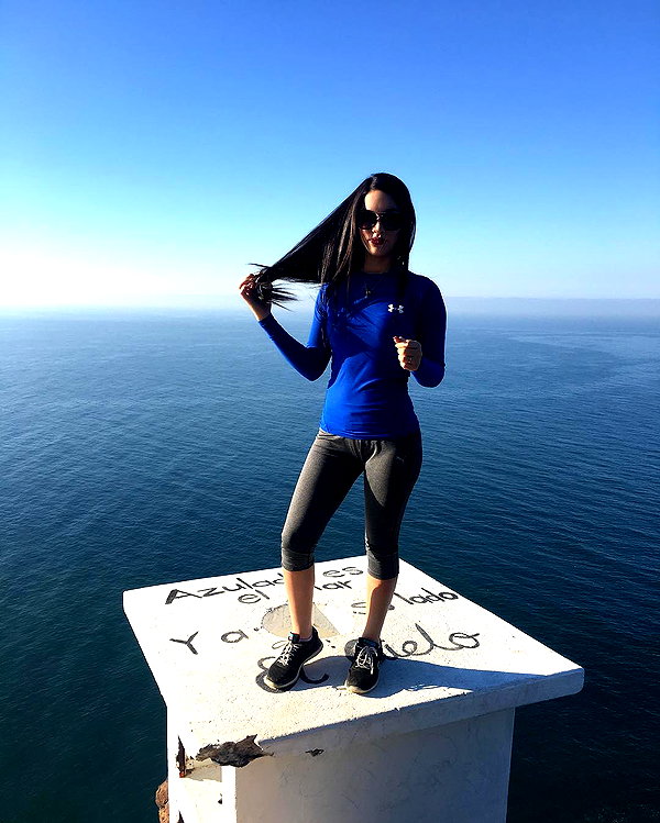 kimberly.loaiza instagram image archive image