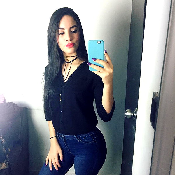 kimberly.loaiza instagram image archive image