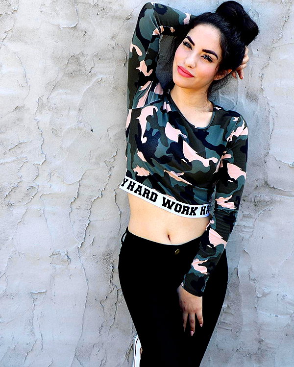 kimberly.loaiza instagram image archive image