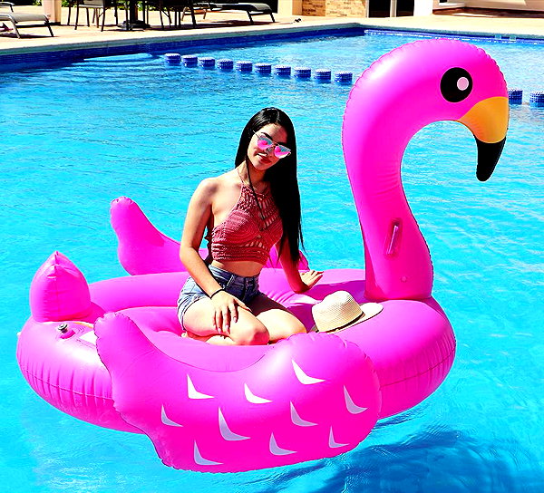 kimberly.loaiza instagram image archive image