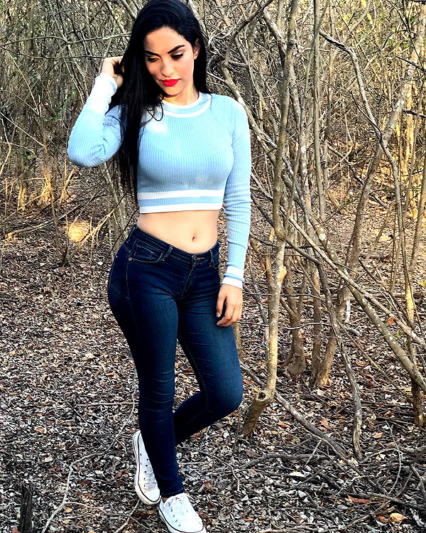 kimberly.loaiza instagram image archive image