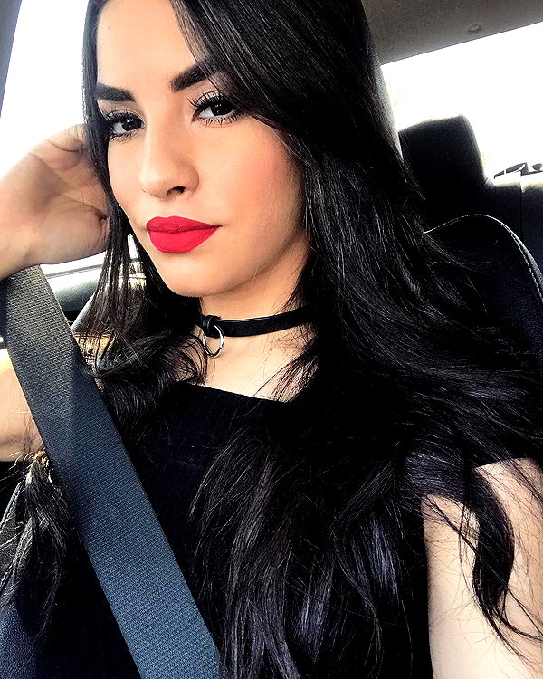 kimberly.loaiza instagram image archive image