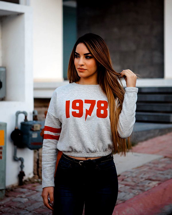 kimberly.loaiza instagram image archive image
