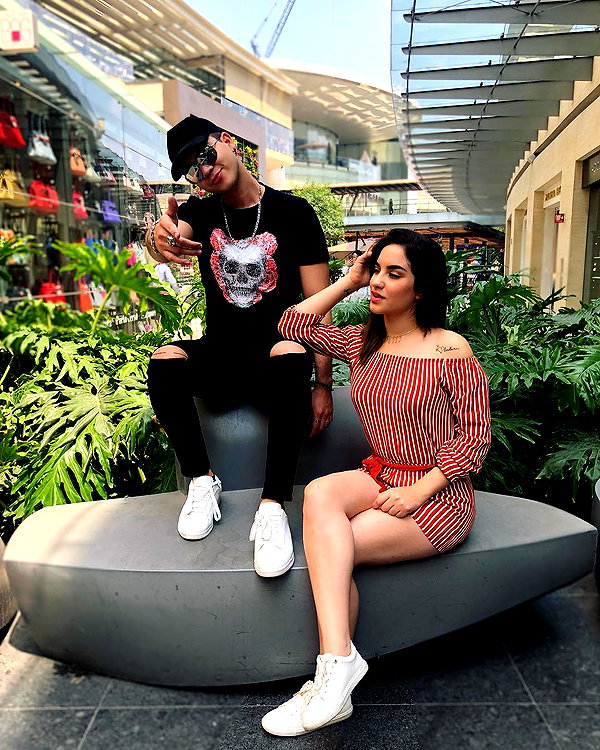 kimberly.loaiza instagram image archive image